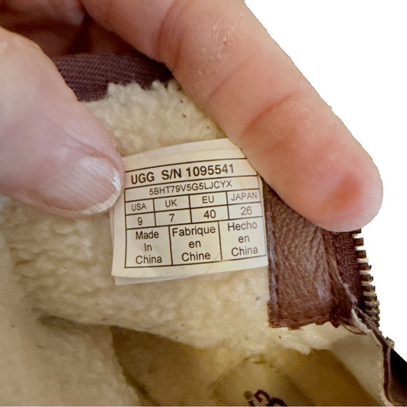 UGG Purple and Cream Ankle Boots with Suede Finish - Picture 7 of 8